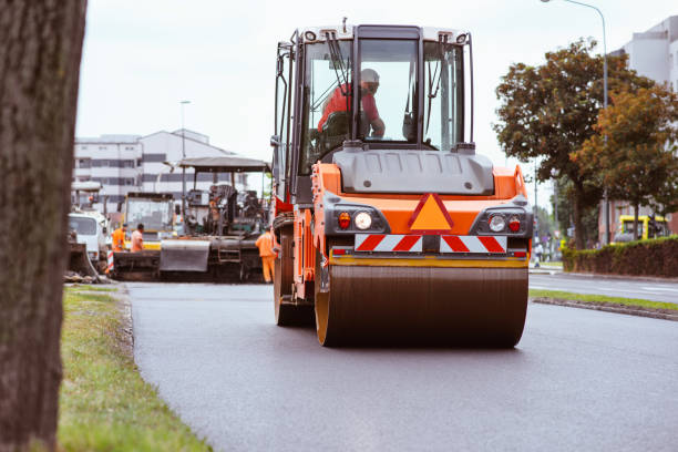 Best Residential Driveway Paver Services  in Mount Clemens, MI